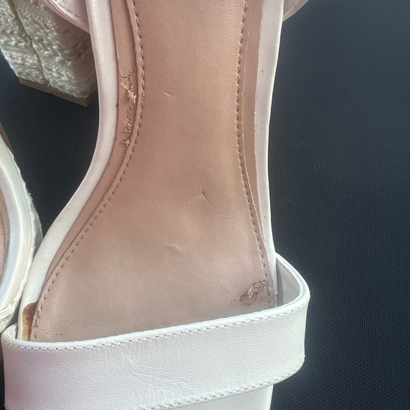 Aldo Elegant White Platform Sandals size 9 - Picture 10 of 11